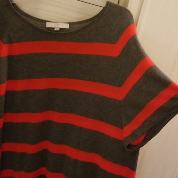 Loft Top - Picture 4 of 4